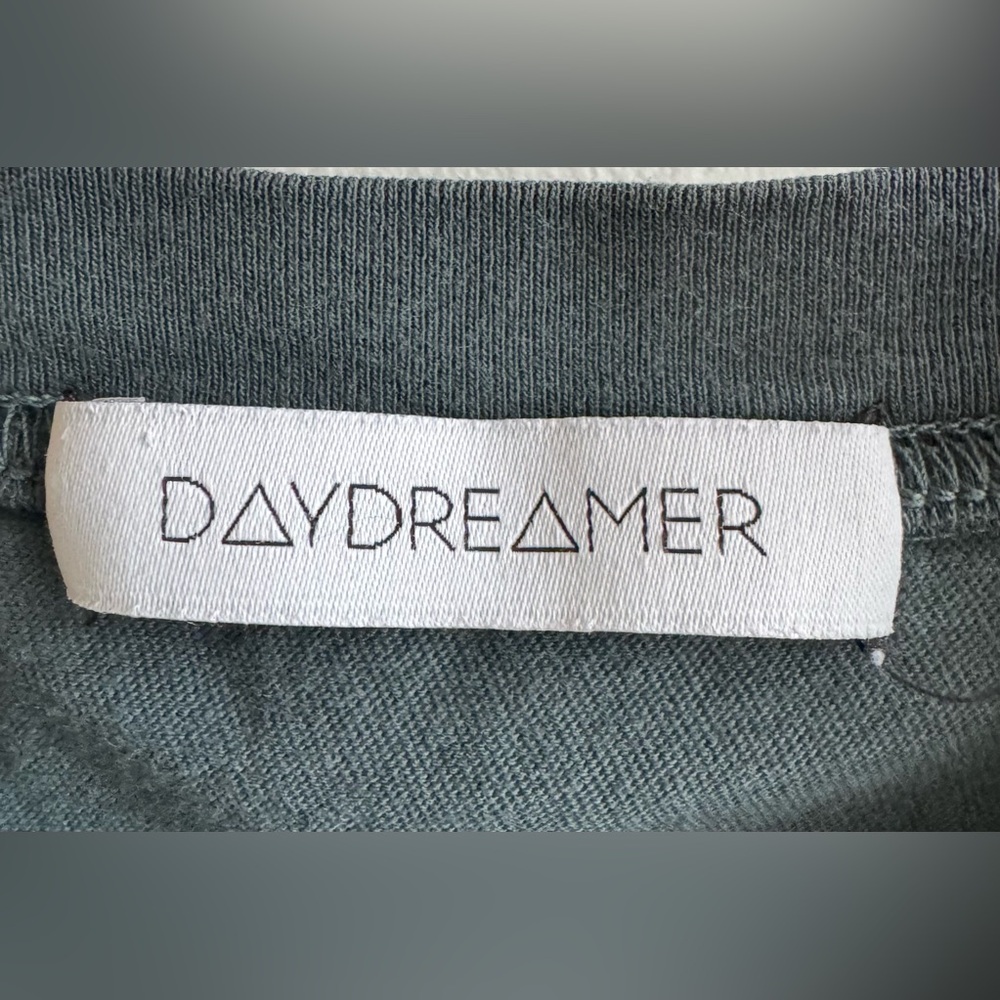 Daydreamer Motley Crue Graphic Tee - washed grey/ green/ size S/ PRICE FIRM - Picture 4 of 6
